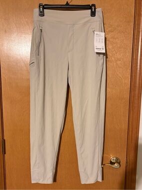 NWT Athleta Trekkie North Jogger Light Gray Pants Size 10